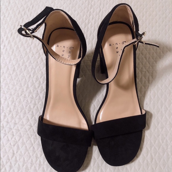 Heeled Sandals - Picture 3 of 3